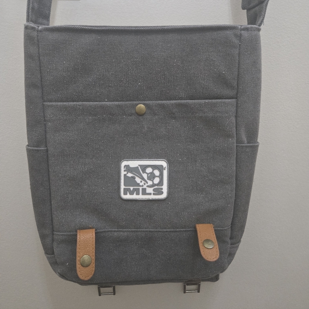 RARE 2014 MLS Cup VIP Gift Bag Cooler/Messenger